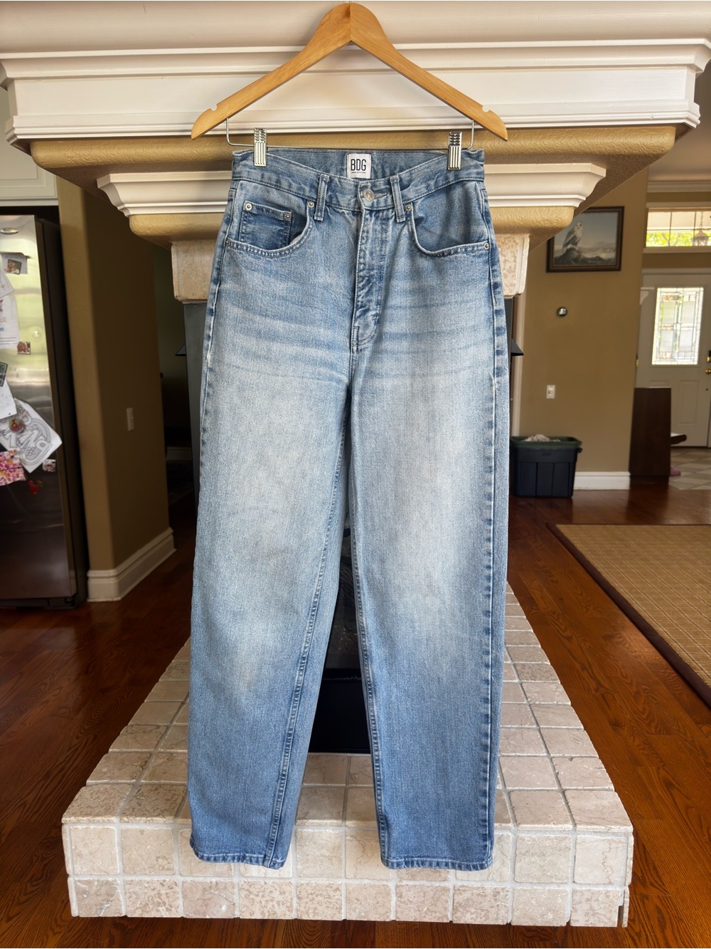 BDG Urban Outfitters High-Rise Baggy‎ Jeans Light Wash Blue Denim Size 27